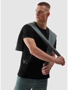 4F Vyriški T-shirt regular marškinėliai su grafika - juodi