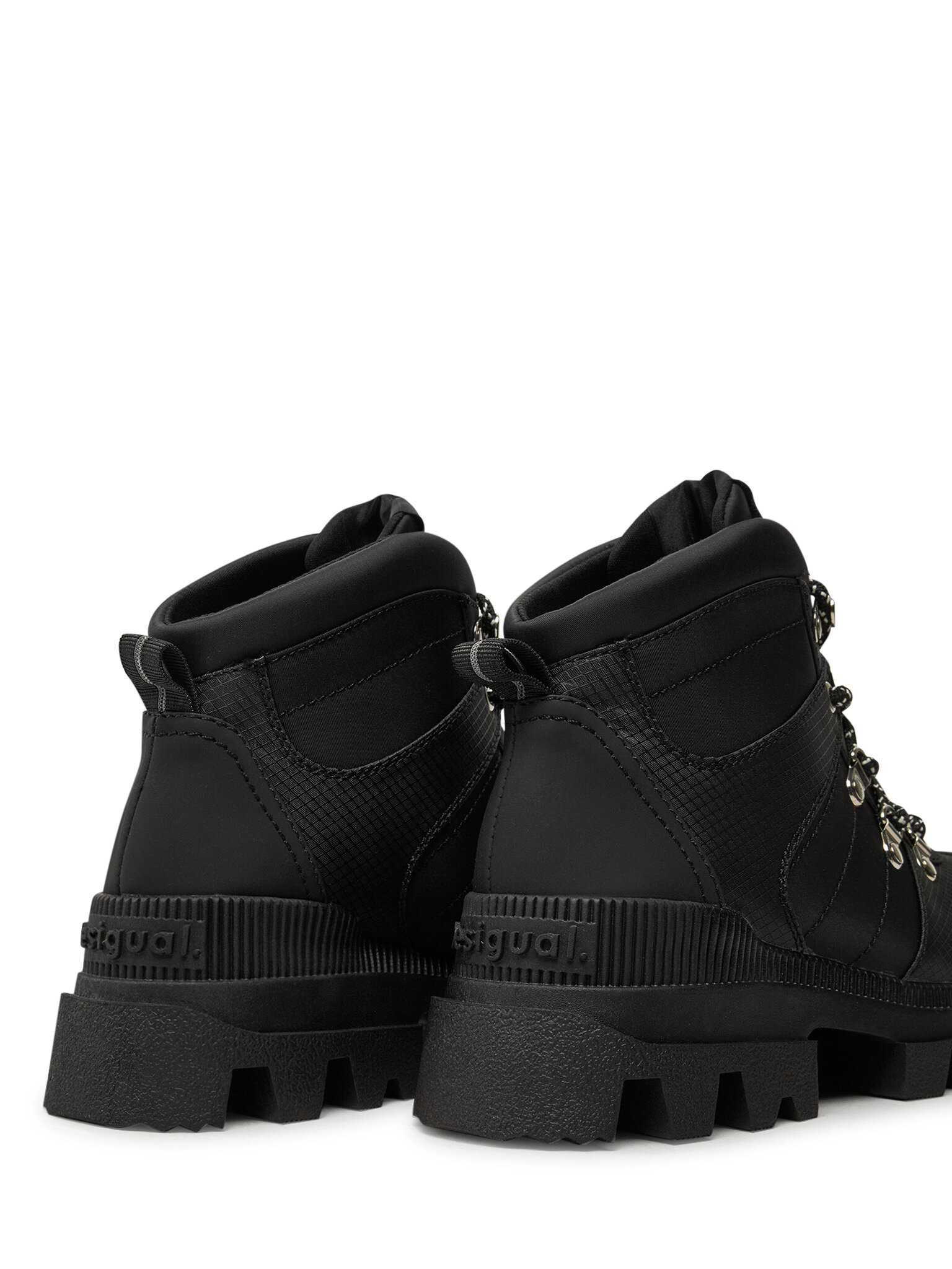 Žygio batai Desigual