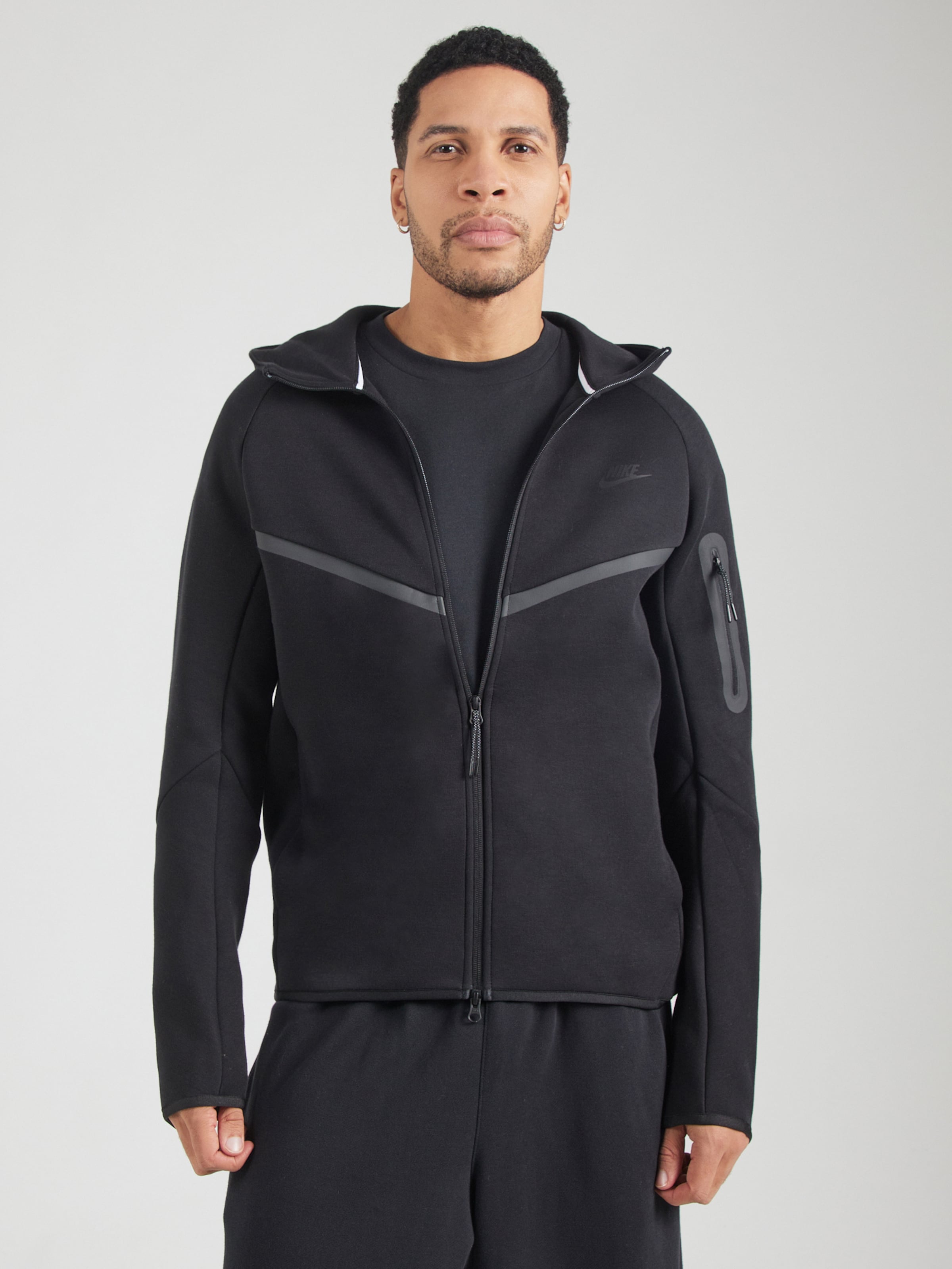 Nike Sportswear Džemperis 'Tech Fleece' tamsiai pilka / juoda