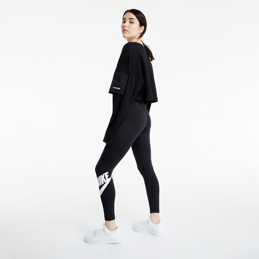 Nike Tamprės Sportswear Essential Moterims Apranga Kelnės CZ8530