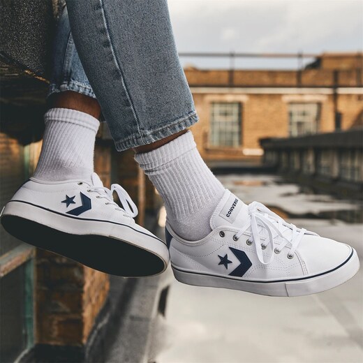 converse ox replay low trainers