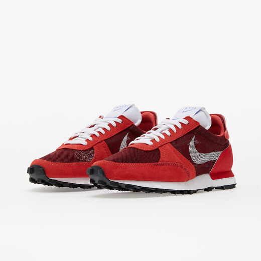 red nike daybreak