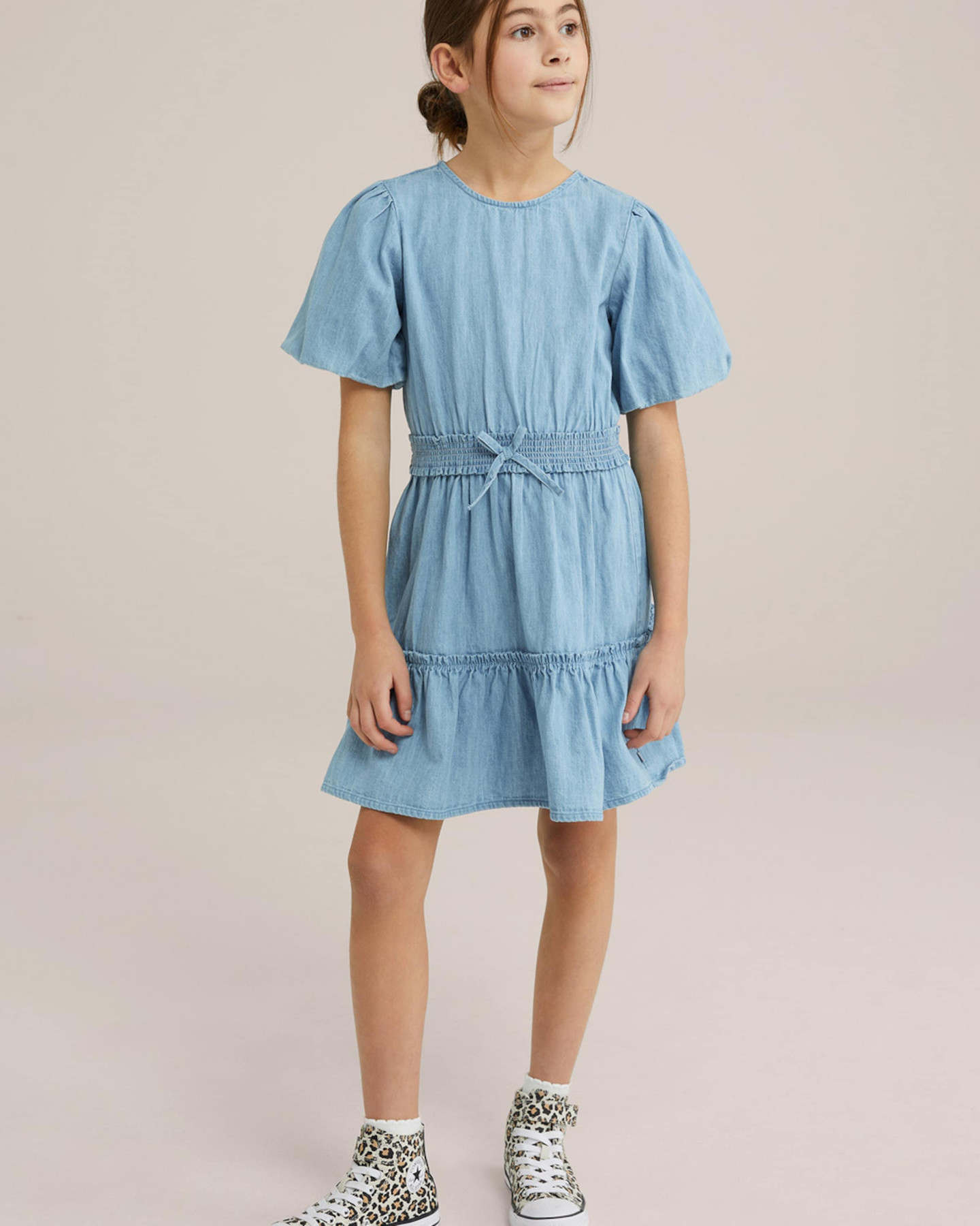 WE Fashion Suknelė šviesiai mėlyna