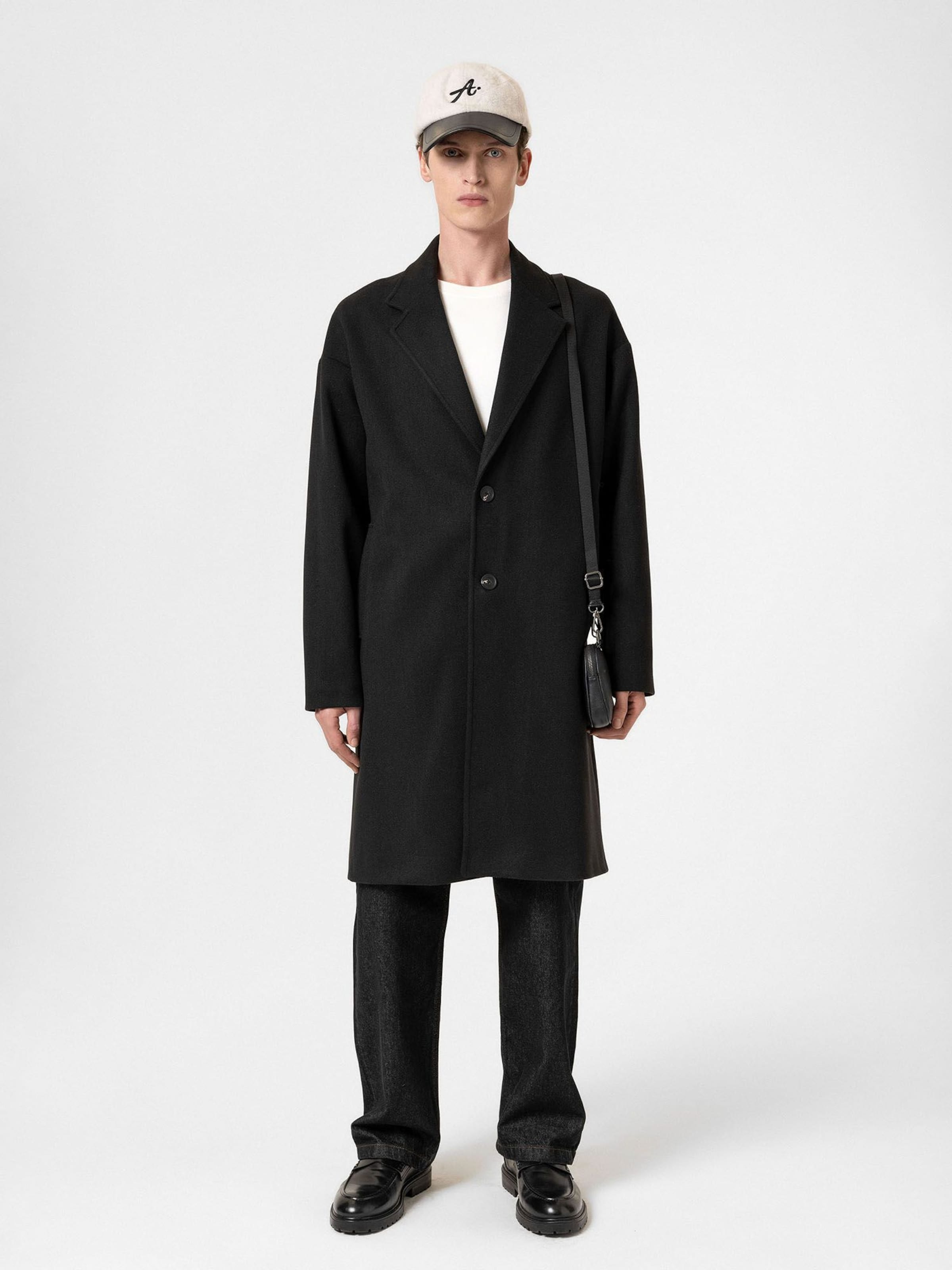 Antioch Demisezoninis paltas juoda