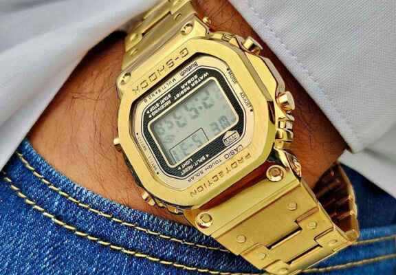 Auksinis Casio laikrodis