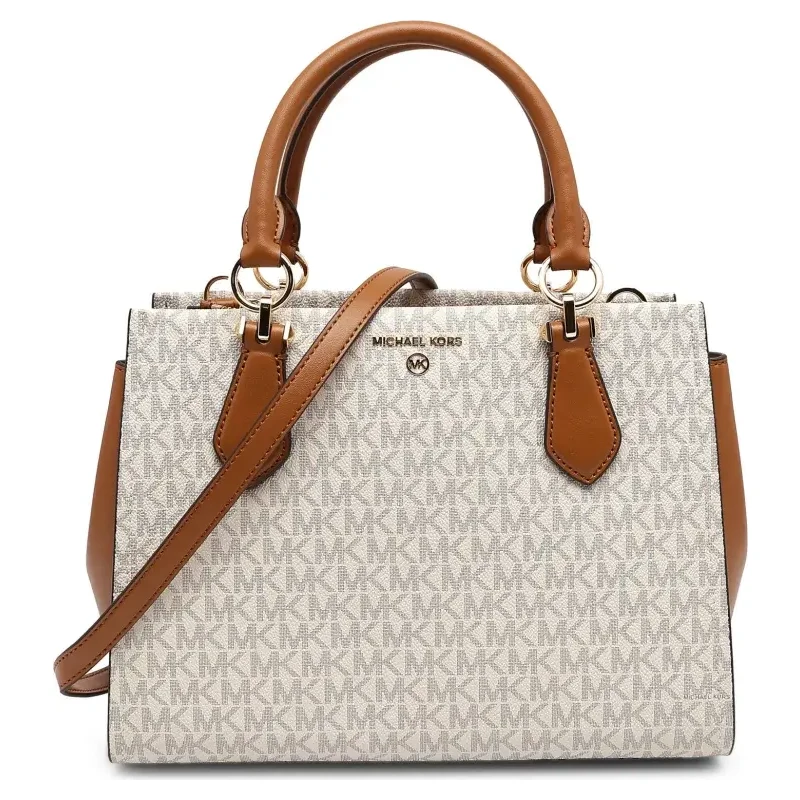 Rinにまります。　　　　　　　　　　　MICHAEL KORS 414684591.webp