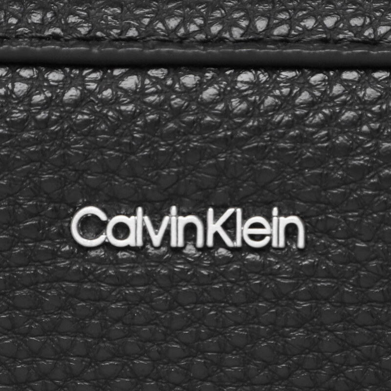 Rankinė Calvin Klein