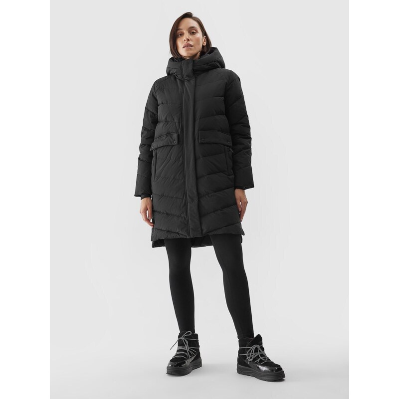 4F Moteriškas pūkinis dygsniuotas paltas su natūraliu kamšalu - juodas