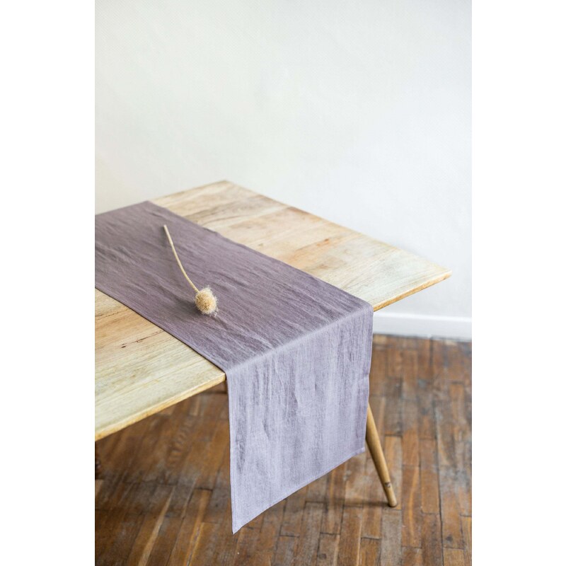 AmourLinen Linen table runner in Dusty Lavender