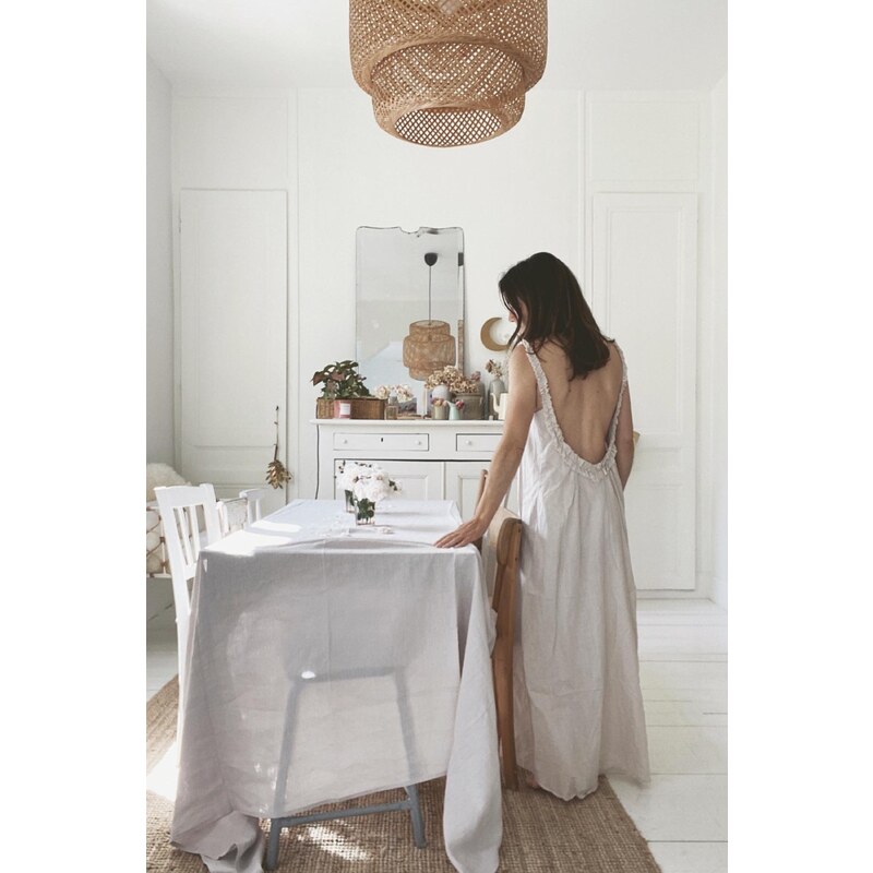 AmourLinen Linen tablecloth in Cream
