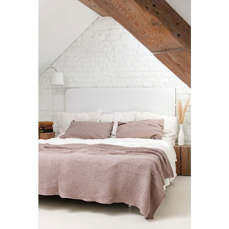 AmourLinen Linen waffle bed throw in Rosy Brown