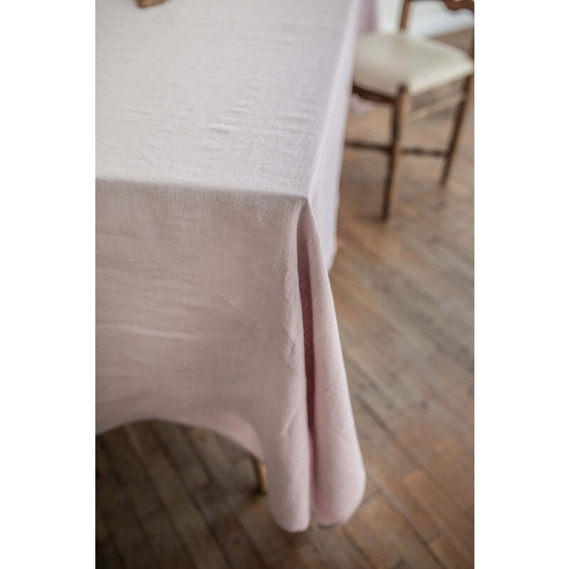 AmourLinen Linen tablecloth in Dusty Rose