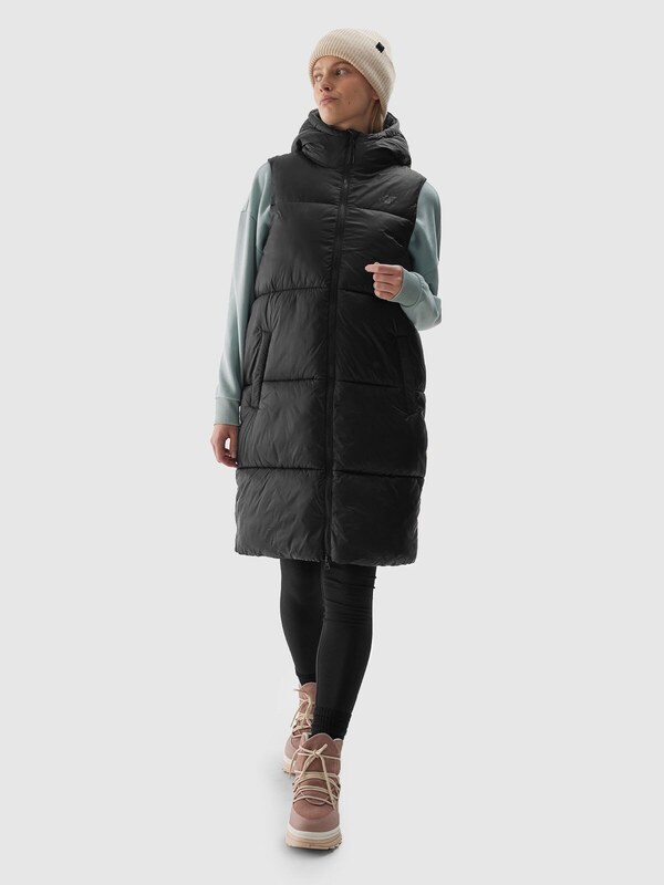 4F Moteriška berankovė dygsniuota striukė su gobtuvu su sintetiniu pūkų kamšalu - juoda