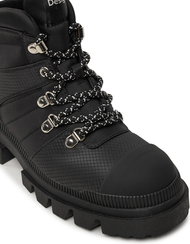 Žygio batai Desigual