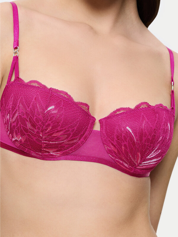 Pusiau dengta (balcony bra) liemenėlė Triumph