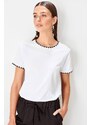 Moteriški marškinėliai Trendyol Embroidered